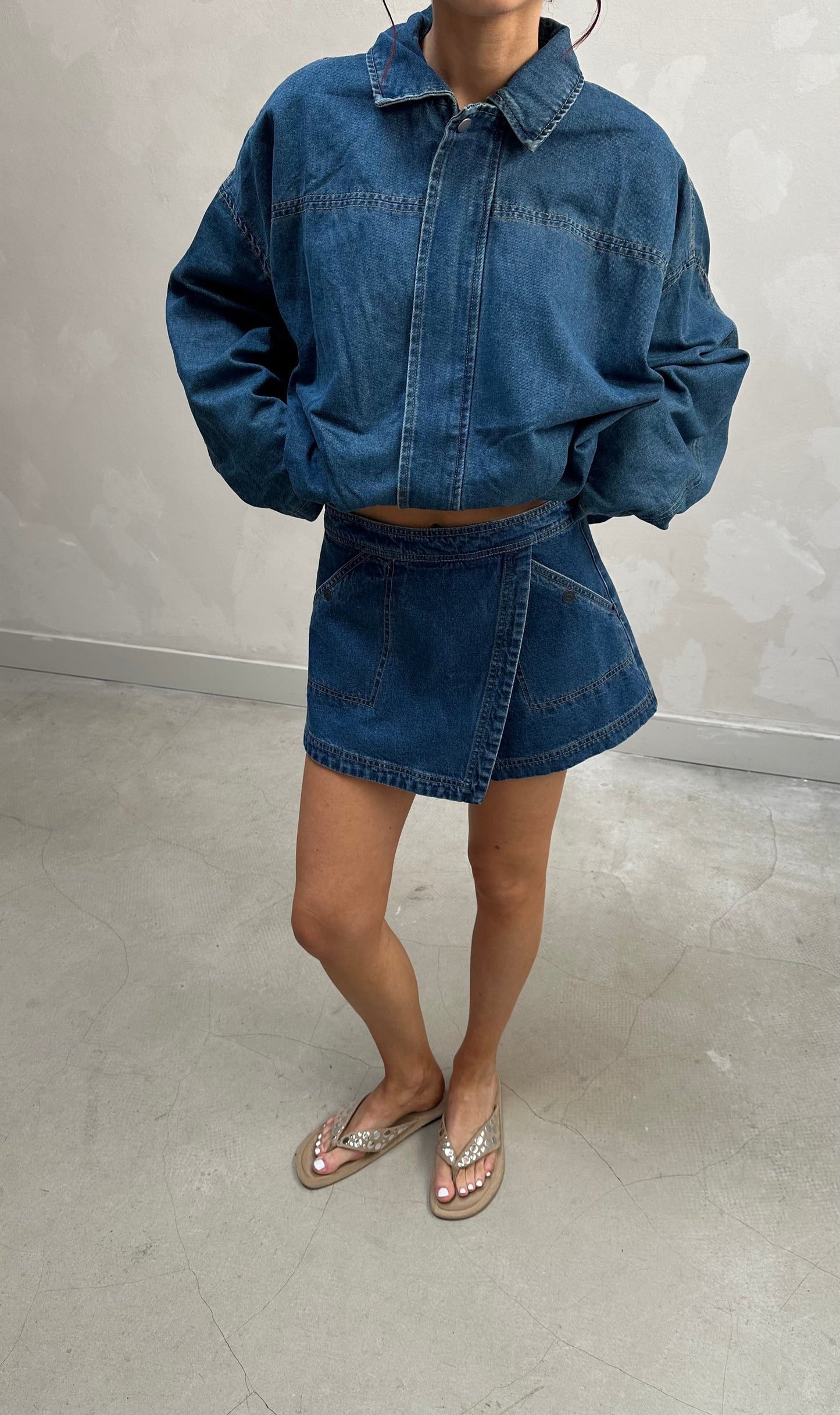 Cropped oversized denim jacket - Curated by UME