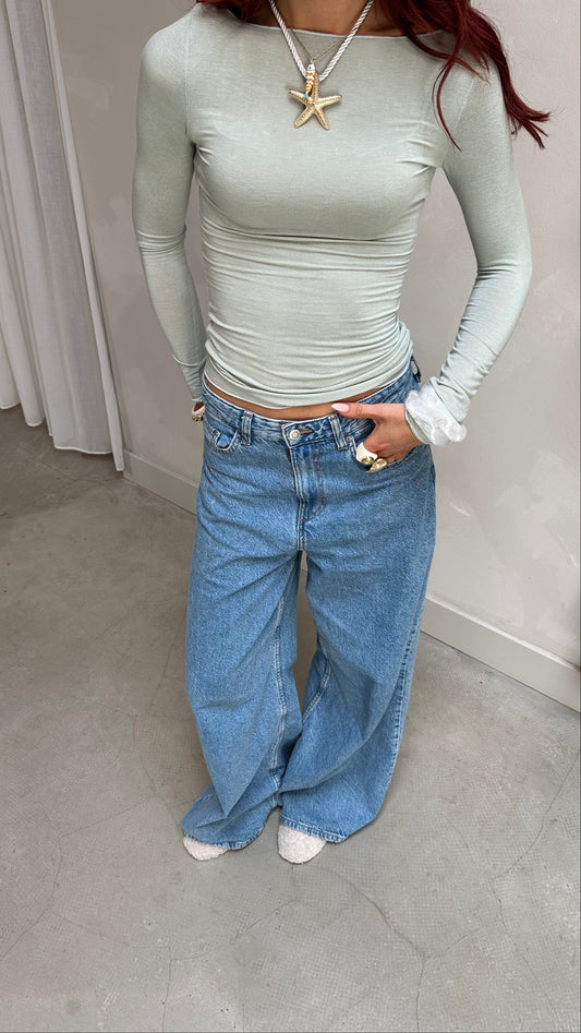 Light weight long sleeve sage green - Curated by UME