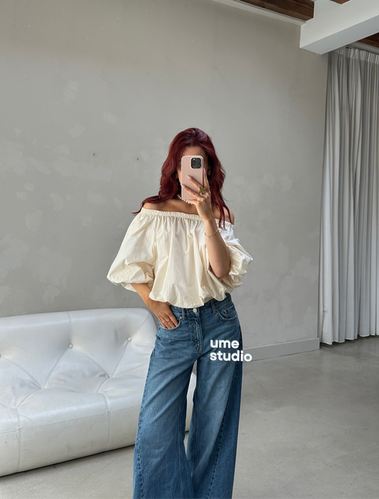 Off- shoulder balloon top Cream - Curated by UME