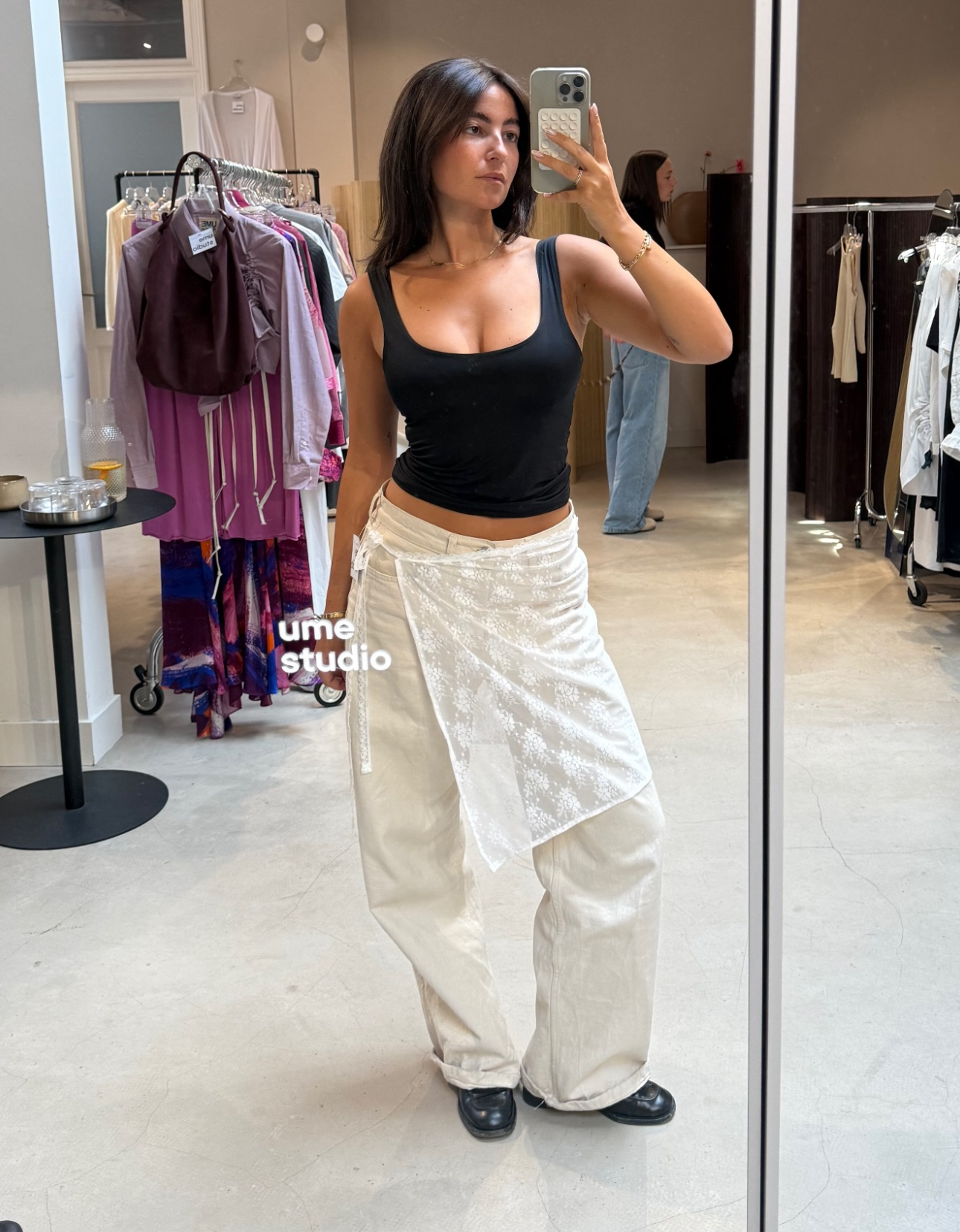 White lace skirt - Curated by ume