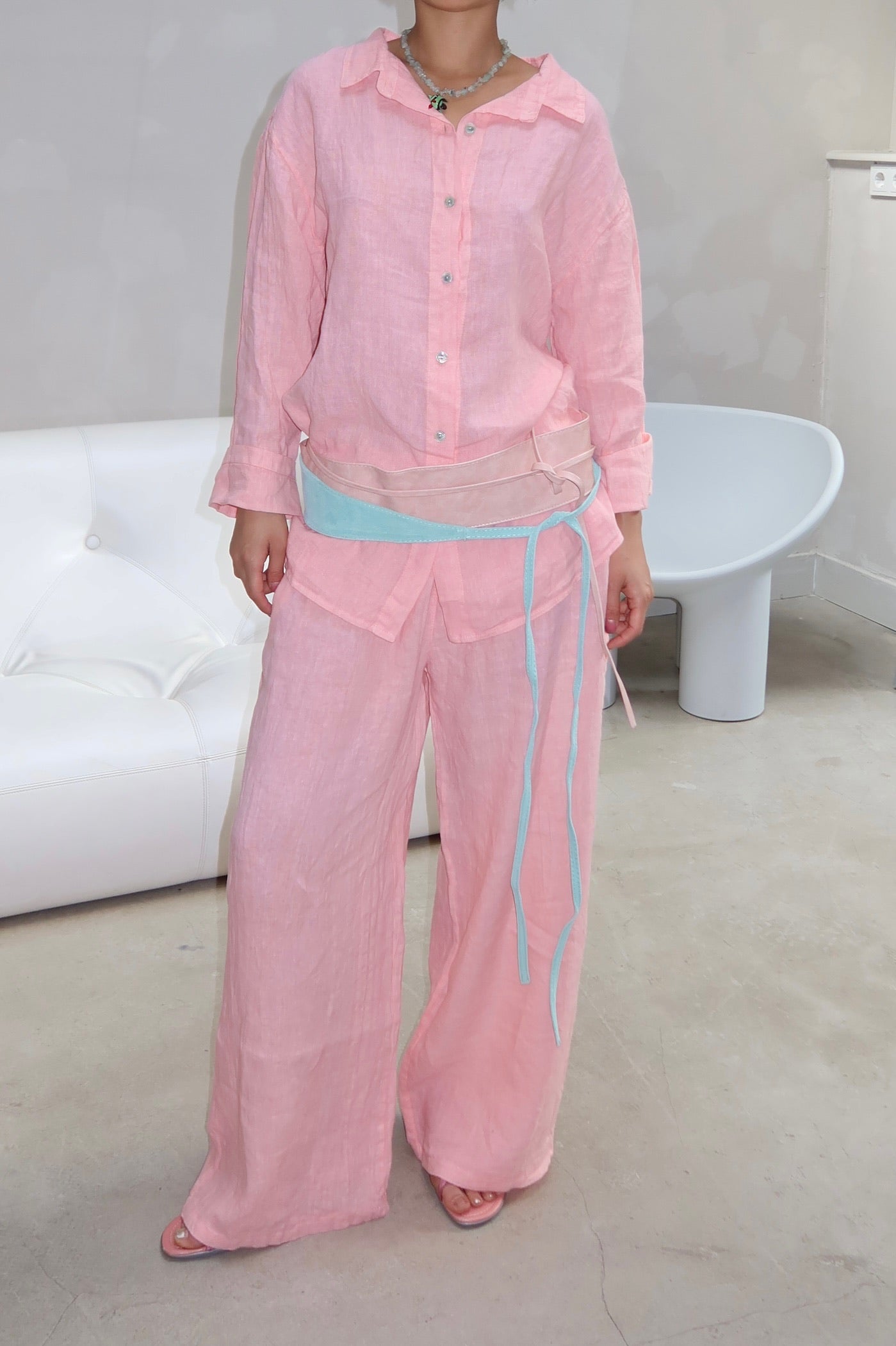 Pink linen pants - Curated by UME