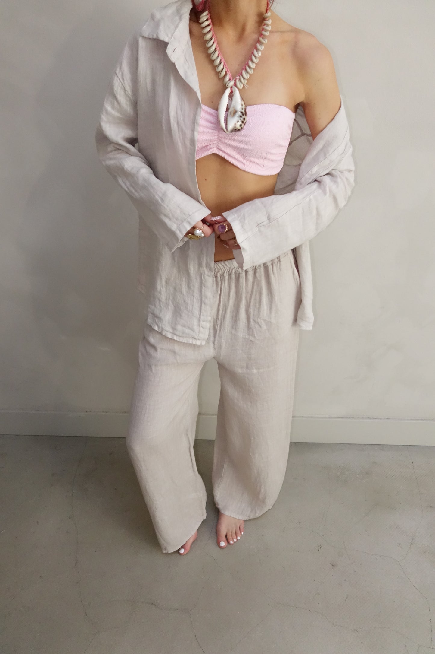 Sand linen pants - Curated by UME