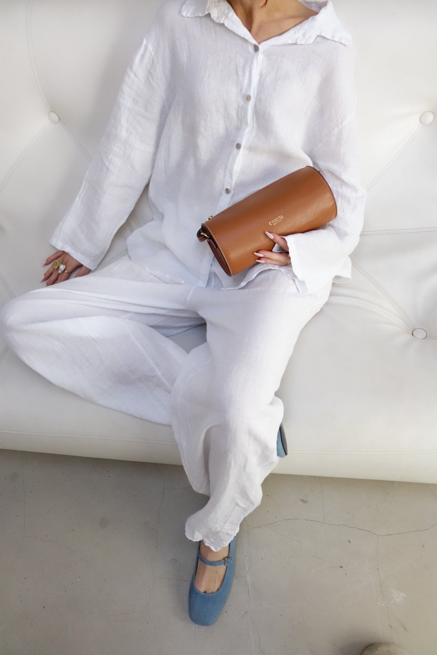 White linen blouse - Curated by UME