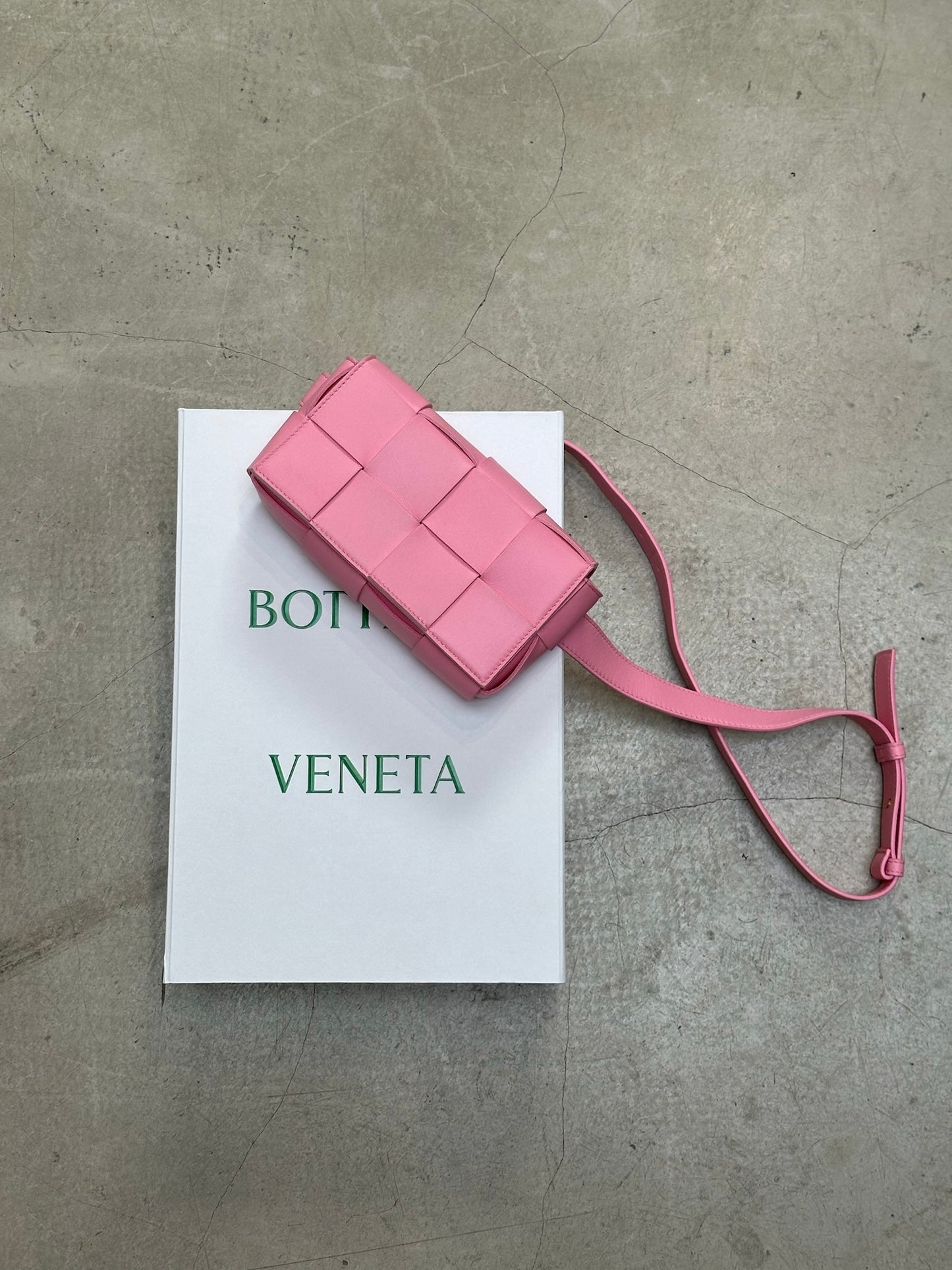 Curated by ume - BOTTEGA VENETA Pink Bag