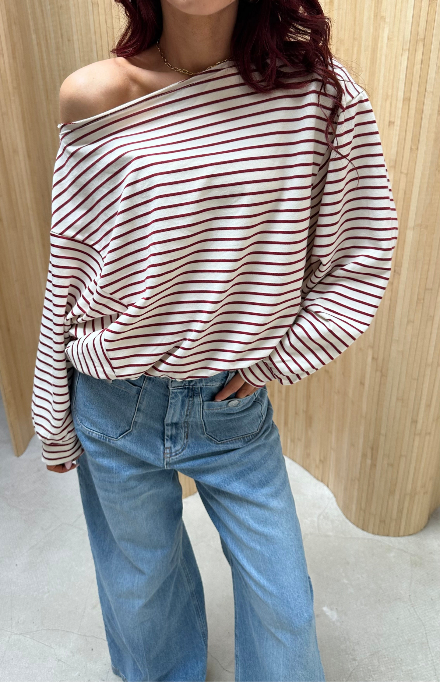 Striped sweater red - curated by UME