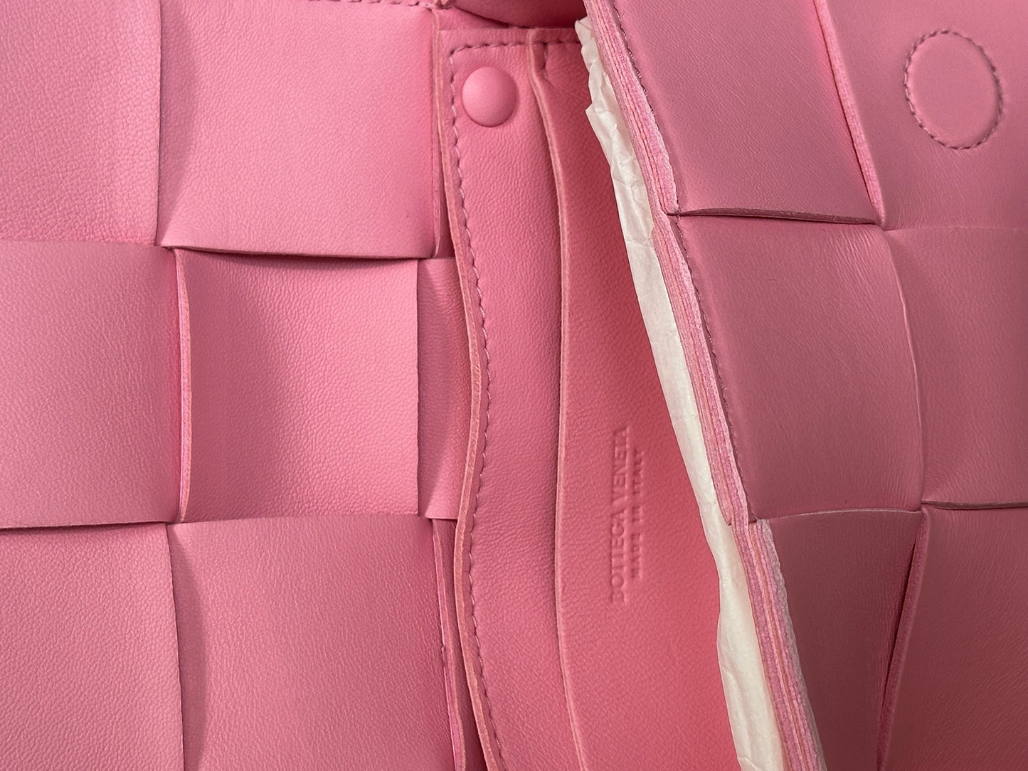 Curated by ume - BOTTEGA VENETA Pink Bag