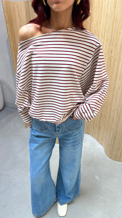 Striped sweater red - curated by UME