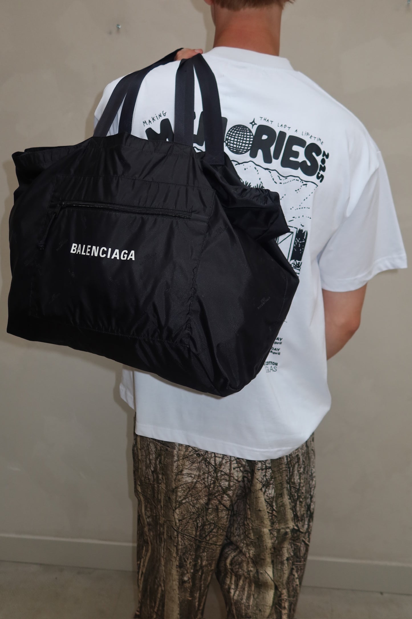 Another label white graphic - t shirt