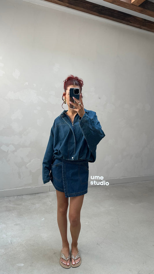 Cropped oversized denim jacket - Curated by UME