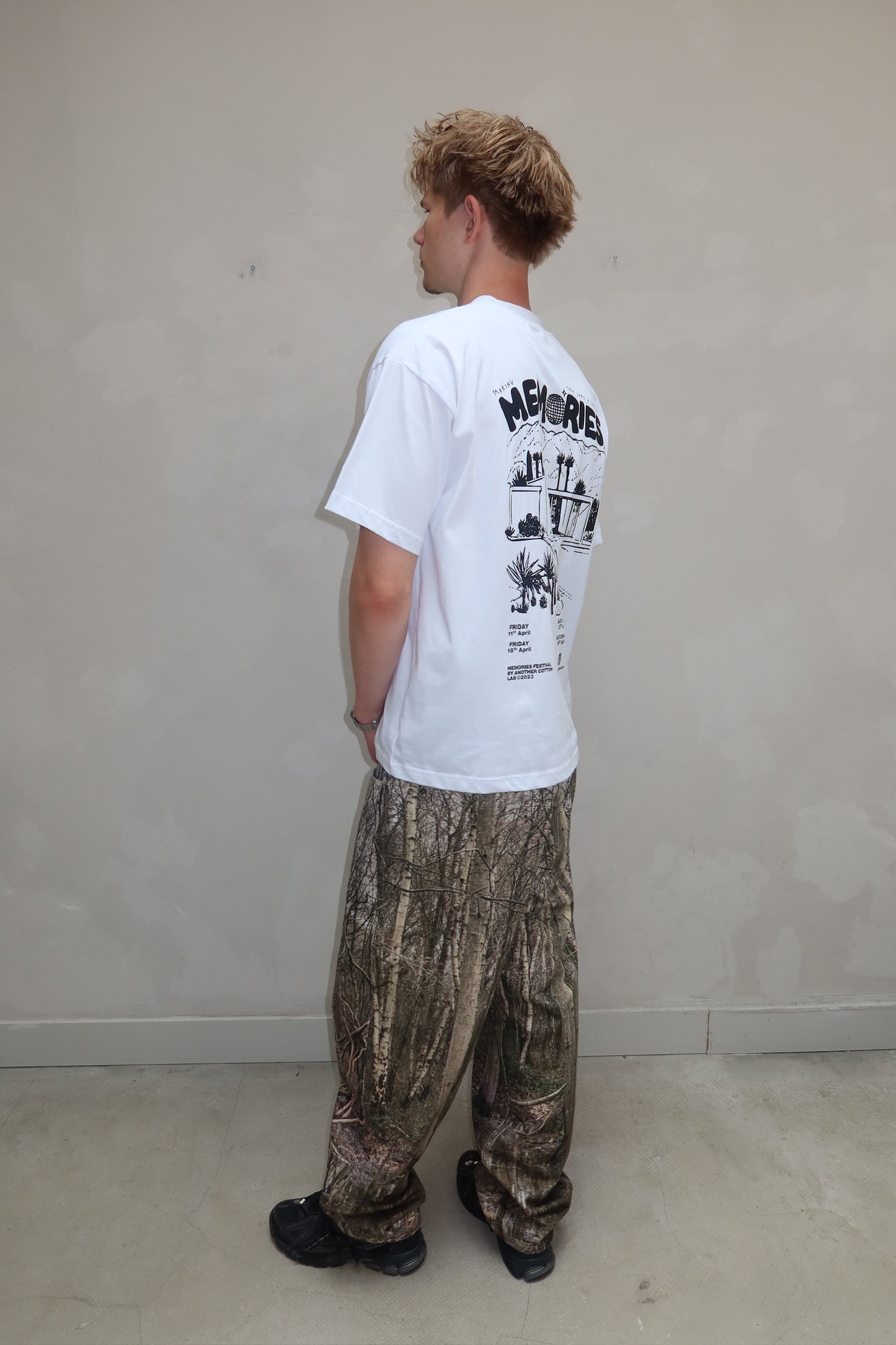 Another label white graphic - t shirt