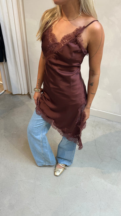Lace brown dress - Curated by ume