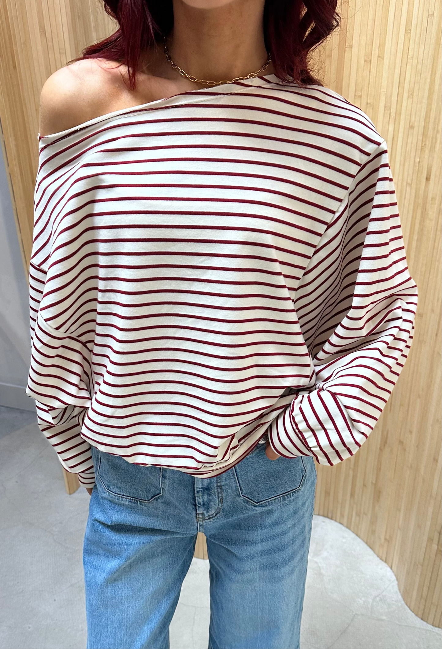 Striped sweater red - curated by UME