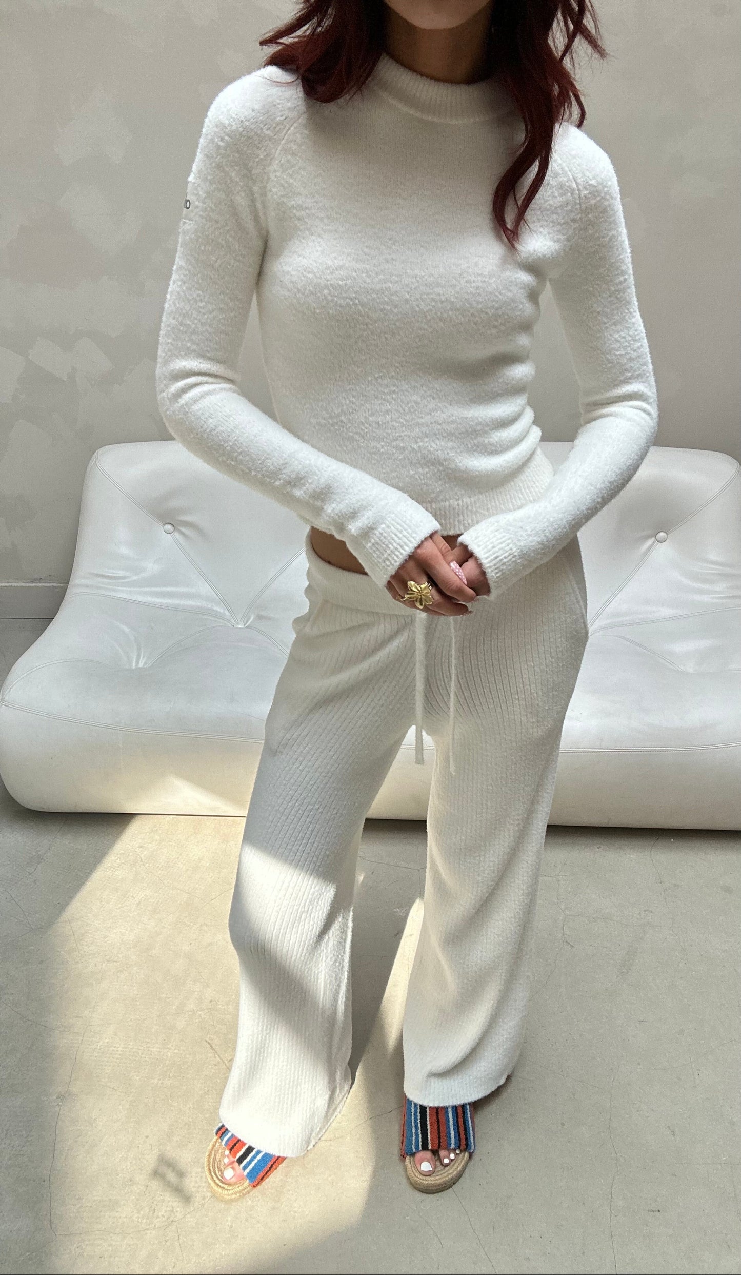 ALO White soft lounge - set