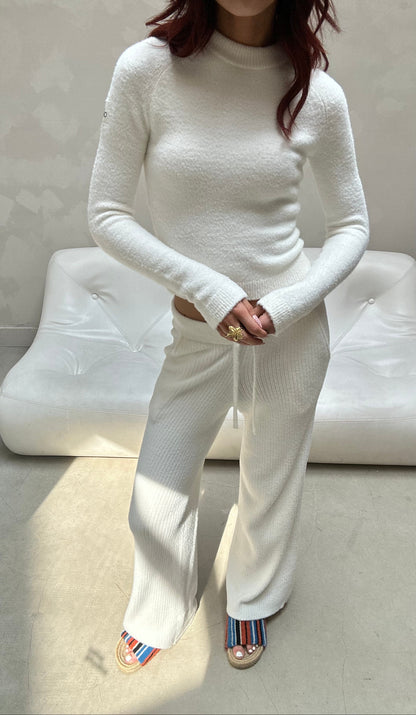 ALO White soft lounge - set