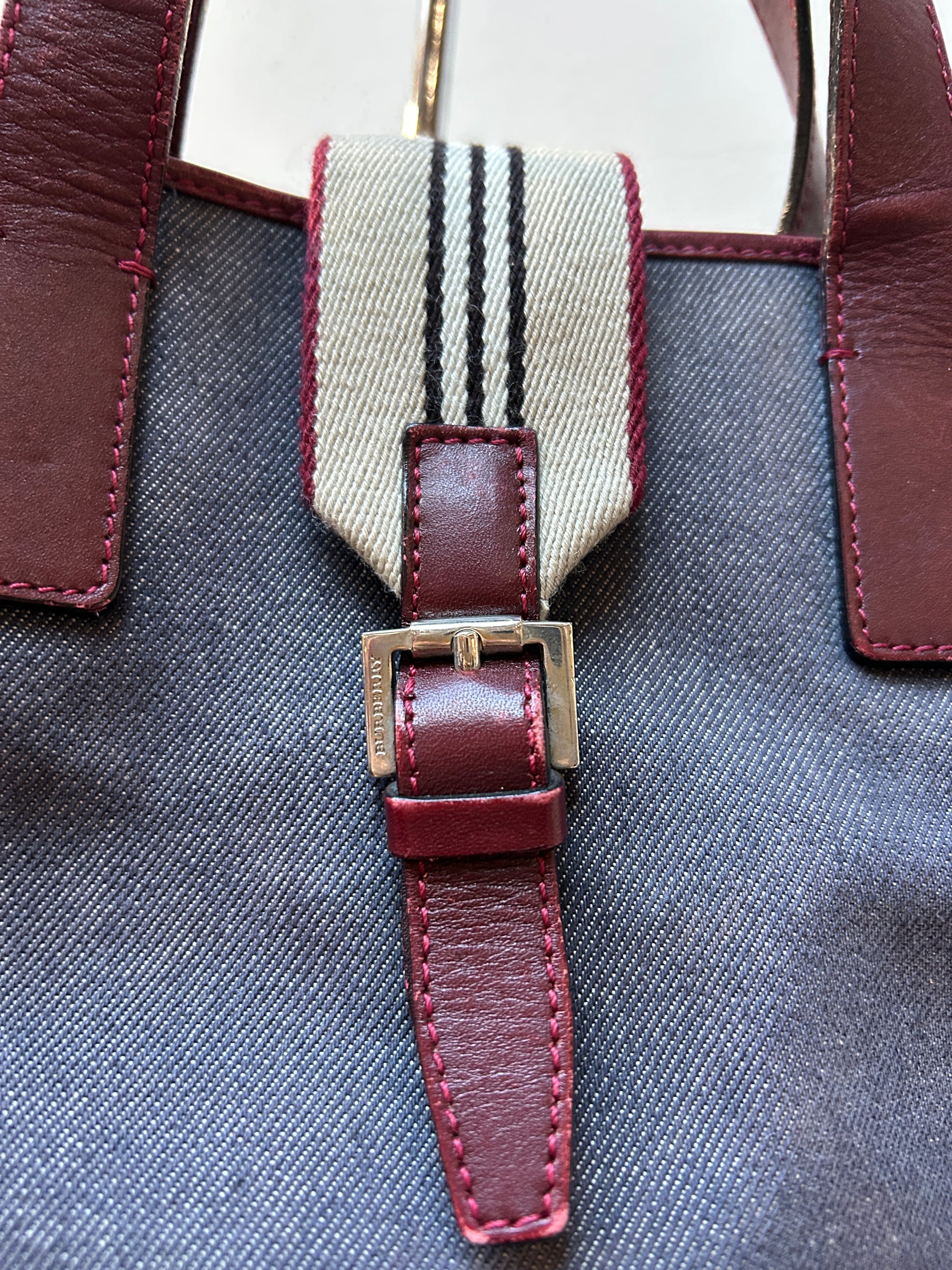 Burberry Bag Burgundy - UME STUDIO