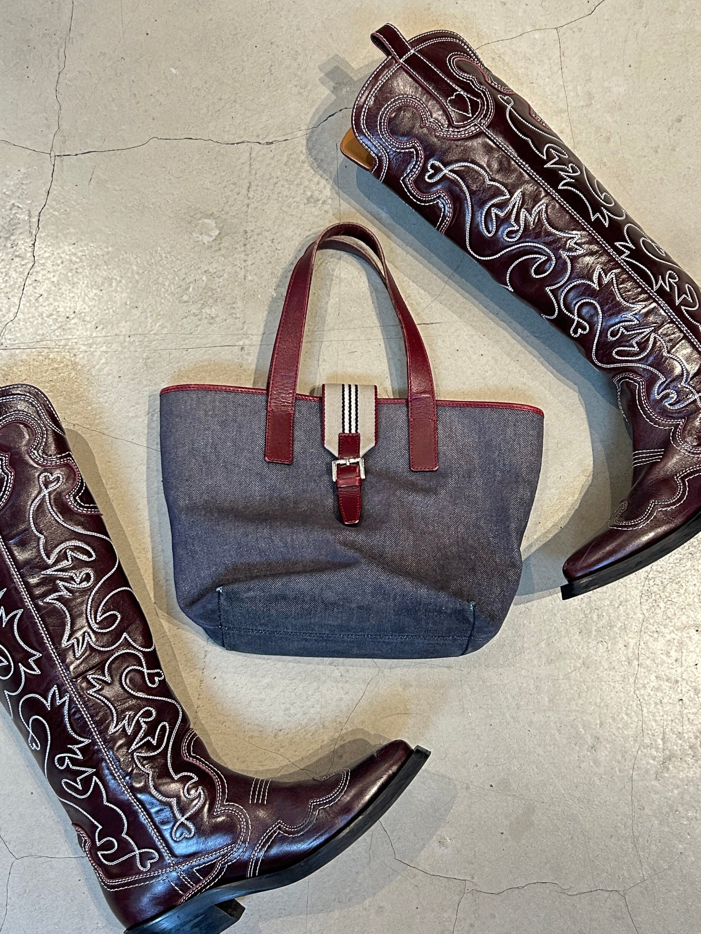 Burberry Bag Burgundy - UME STUDIO