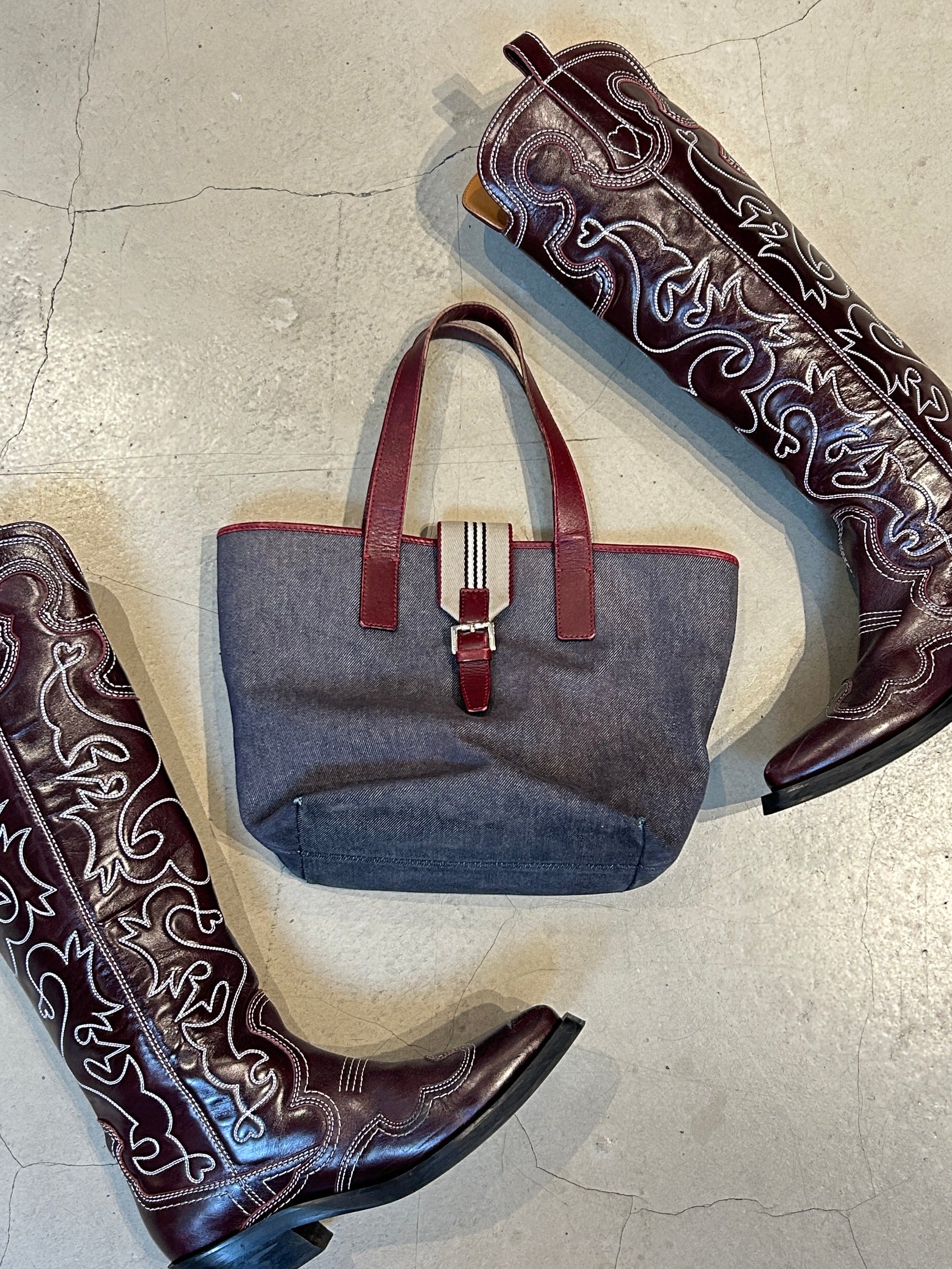 Burberry Bag Burgundy - UME STUDIO