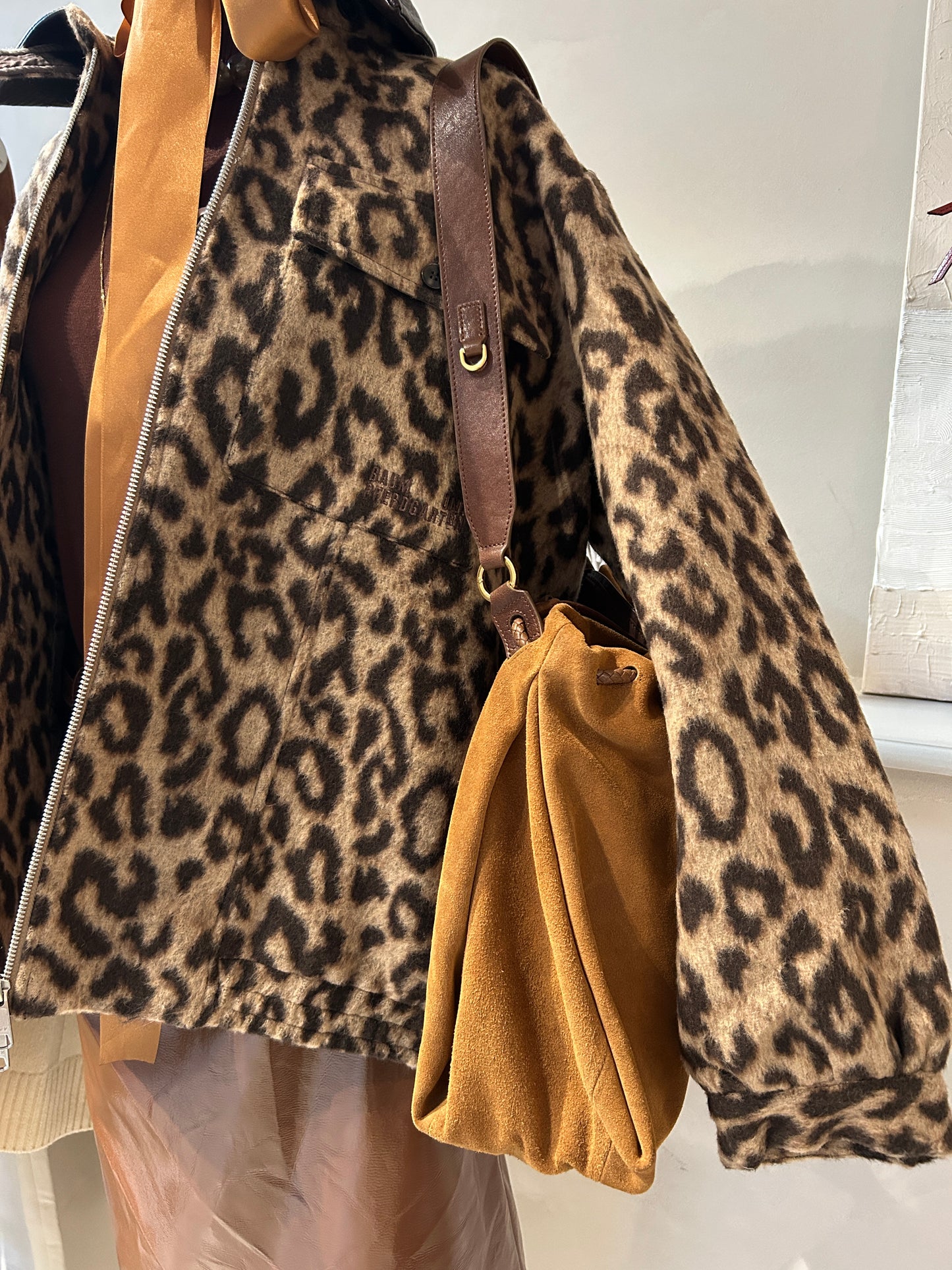 Songmont Suede Bag - UME STUDIO