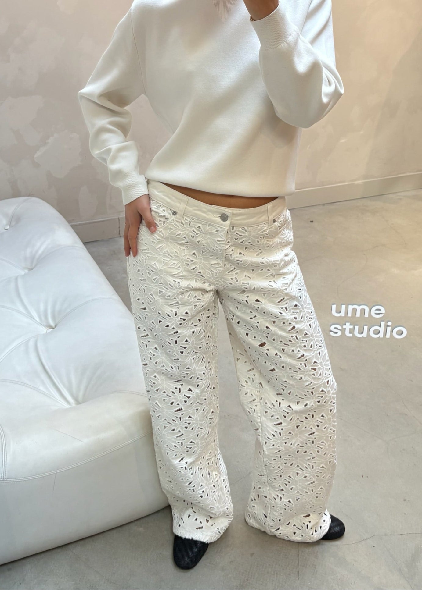 Naked white flower pattern - jeans