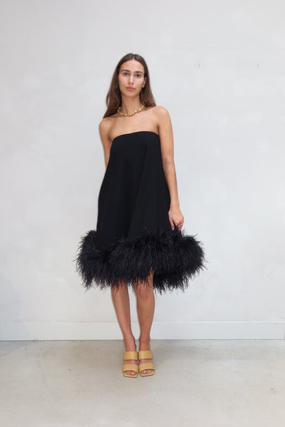 THE NEW ARRIVALS - Off-shoulder Feather dress