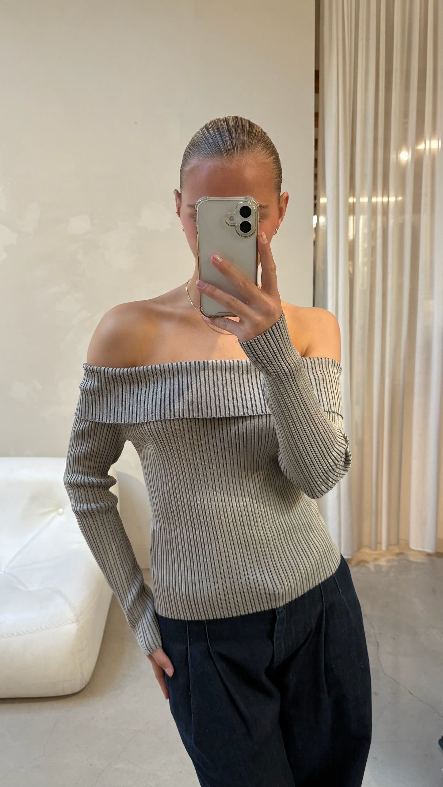 Envii off the shoulder - top
