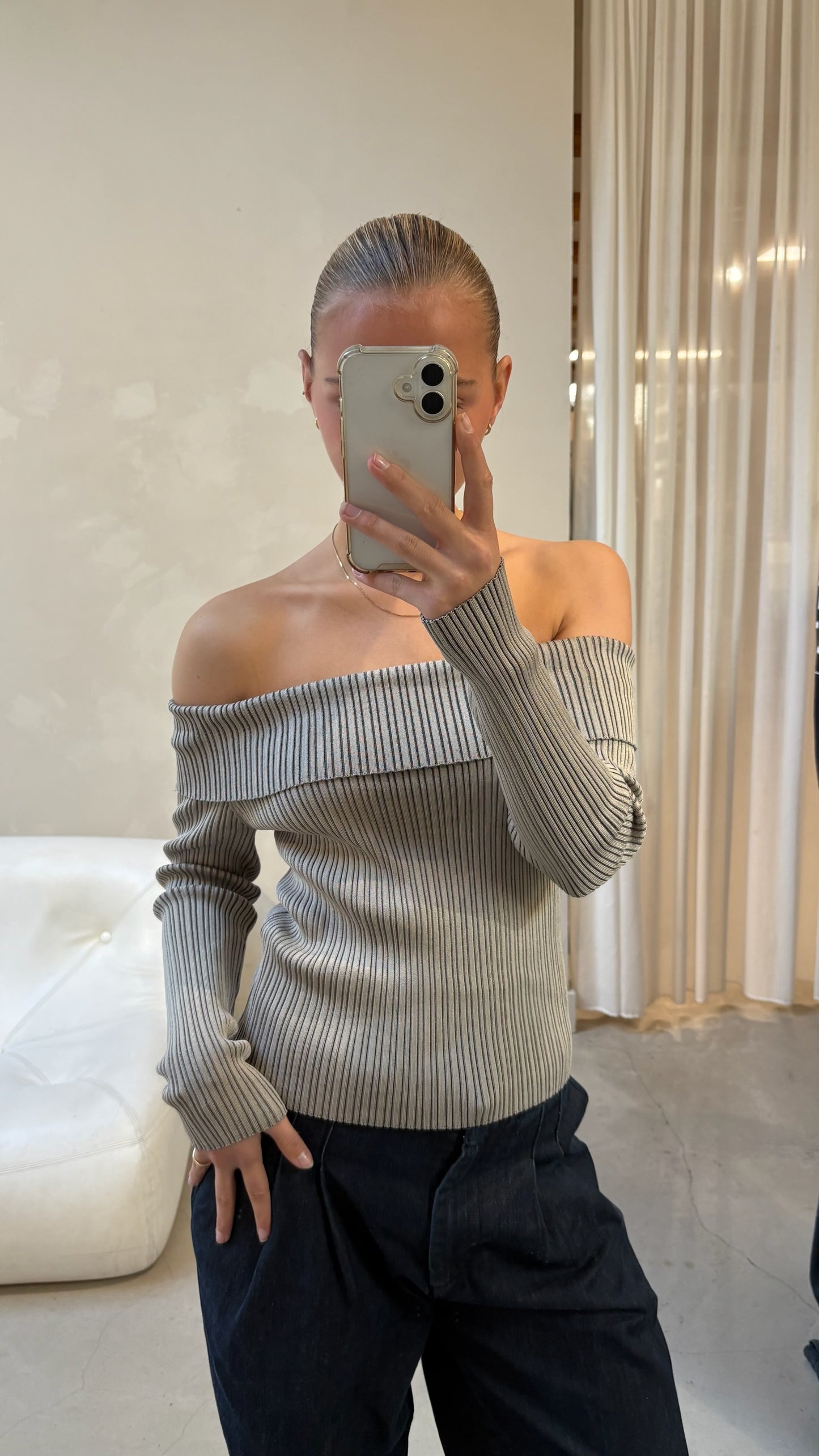 Envii off the shoulder - top