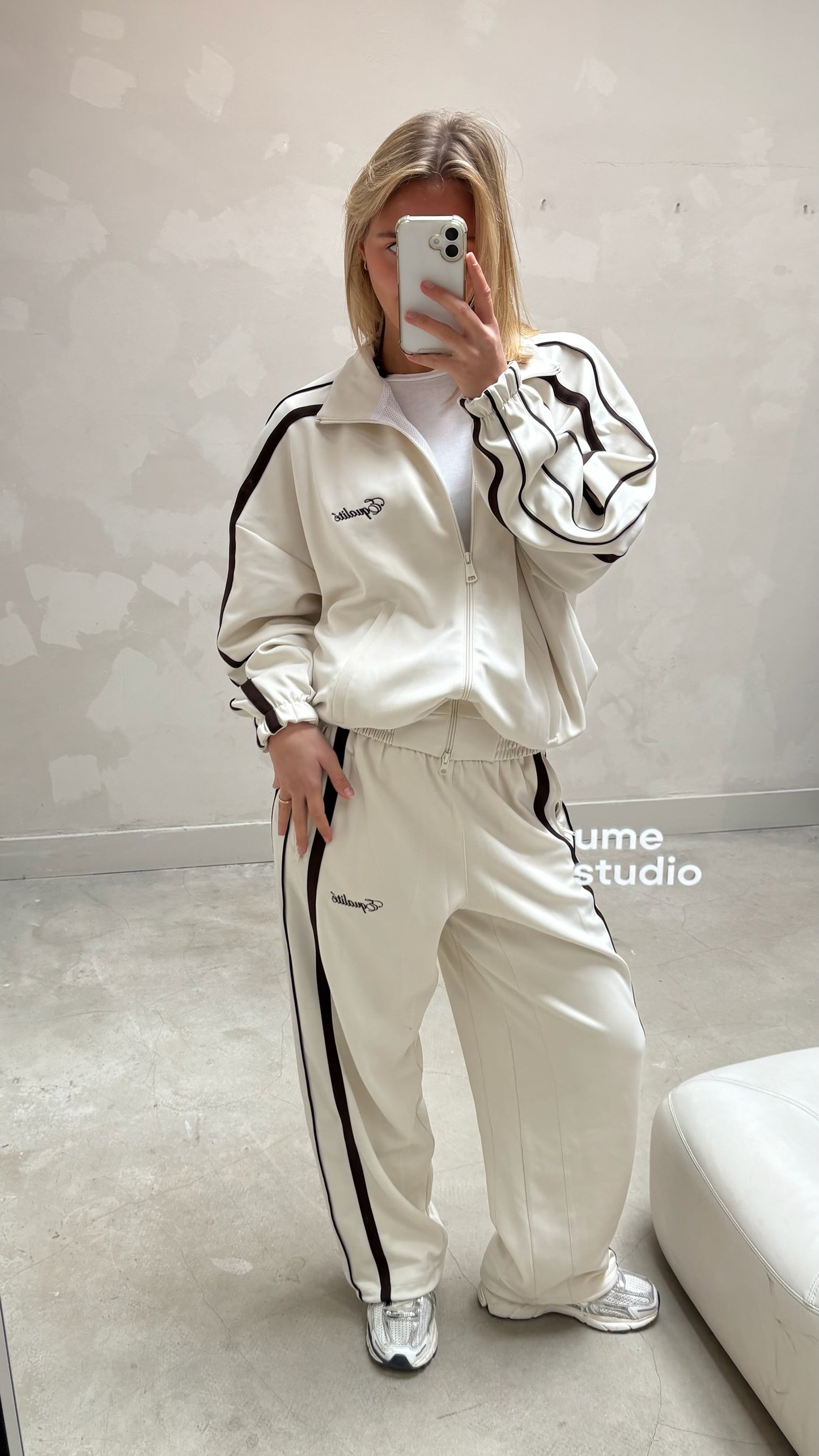 Equalite beige / brown - tracksuit