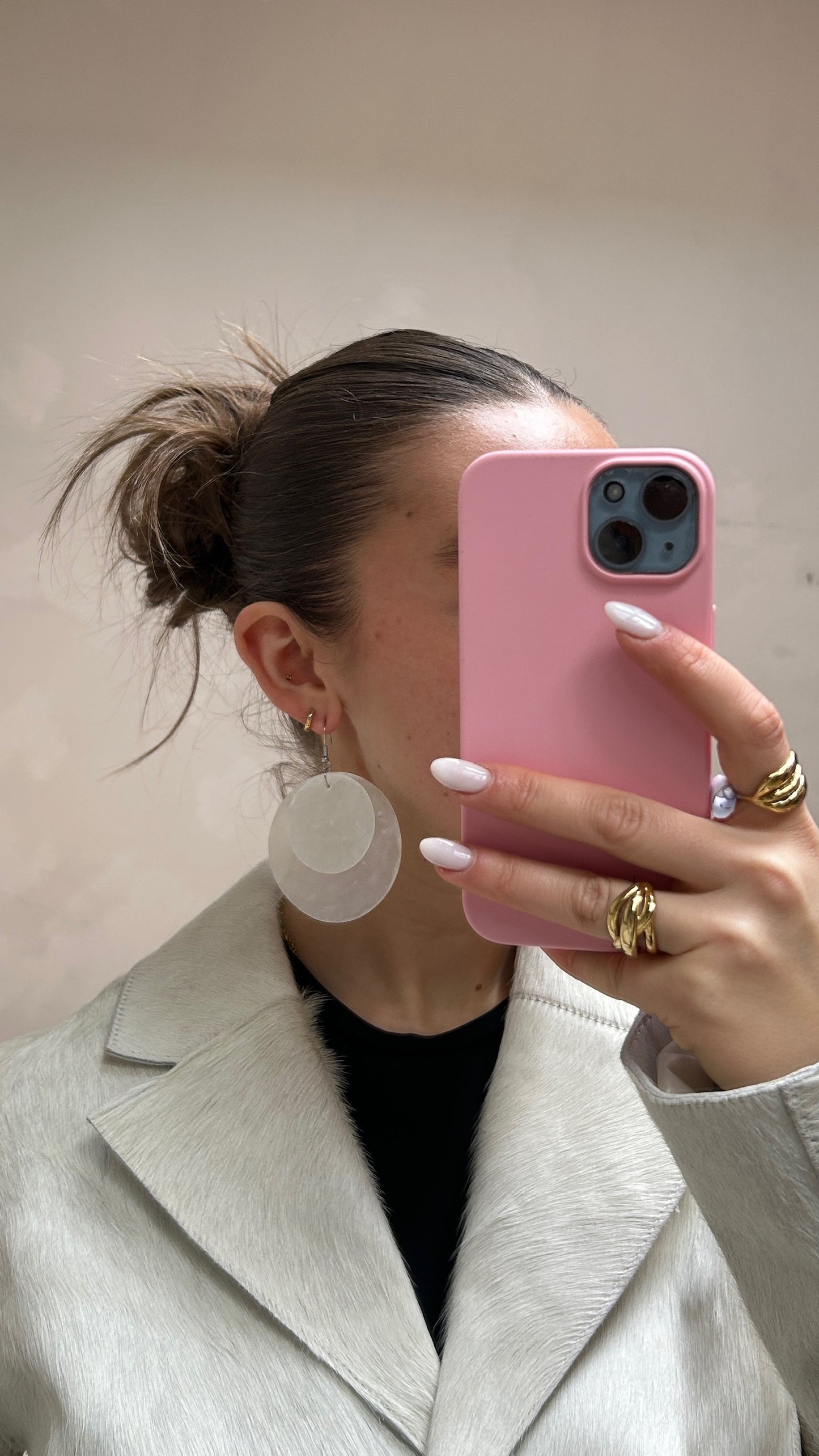 Shell earrings - Curated  by UME
