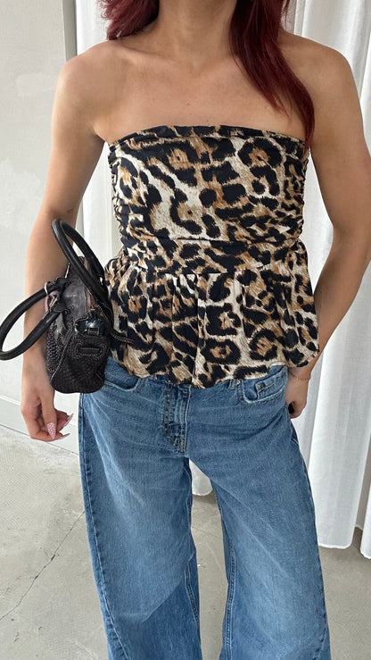Off-shoulder leopard - top